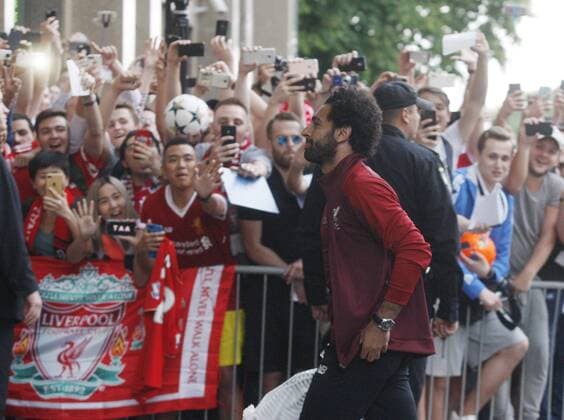 May 24, 2018 - Kiev, Ukraine - Liverpool s MOHAMED SALAH as the team arrive at the team s hotel in Kiev, Ukraine, on 24 May, 2018. Real Madrid will face Liverpool FC in the UEFA Champions League final at the NSC Olimpiyskiy stadium in Kiev on 26 May 2018. Real Madrid vs Liverpool FC - ZUMAg194 20180524_zap_g194_036 Copyright: xSergxGlovnyx