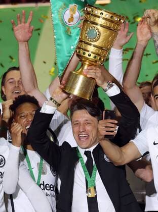 DFB Pokalendspiel 2018 FC Bayern München - Eintracht Frankfurt Eintracht Frankfurt Deutscher Pokalsieger 2018 in der Mitte Trainer Niko Kovac Berlin Berlin Deutschland Olympiastadion