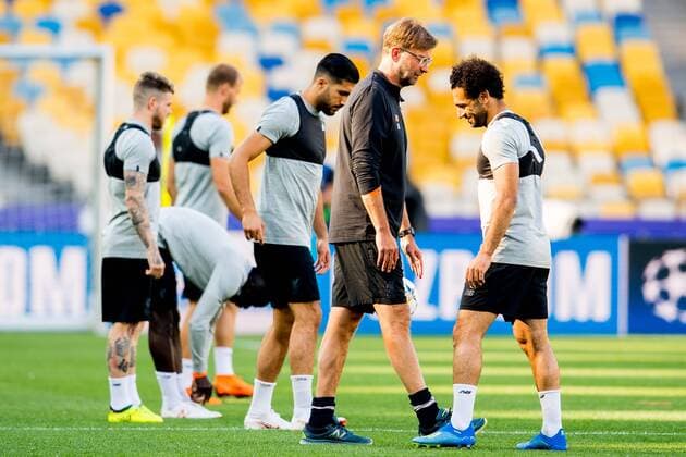 180525 Jürgen Klopp, head coach of Liverpool, and Mohamed Salah during a training session on May 25, 2018 in Kyiv. Photo: Vegard Wivestad Gr¿tt BILDBYRN kod VG 170176 Copyright: VEGARDxWIVESTADxGR¯TT BB180525BB041