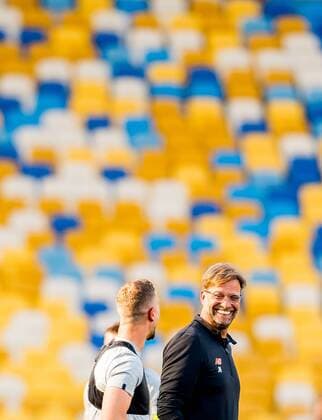 180525 Jürgen Klopp, head coach of Liverpool, and Jordan Henderson during a training session on May 25, 2018 in Kyiv. Photo: Vegard Wivestad Gr¿tt BILDBYRN kod VG 170176 Copyright: VEGARDxWIVESTADxGR¯TT BB180525BB044