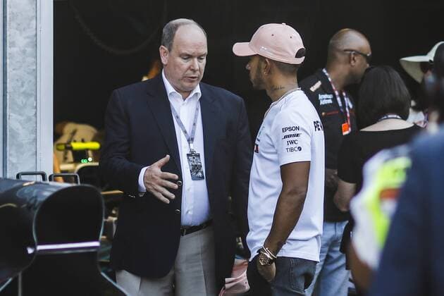 May 25, 2018 - Montecarlo, Monaco - The prince Alberto II of Monaco talking to 44 Lewis Hamilton from Great Britain Mercedes W09 Hybrid EQ Power+ team Mercedes GP portrait during the Monaco Formula One Grand Prix at Monaco on 25th of May, 2018 in Montecarlo, Monaco. F1 Grand Prix of Monaco - Previews  - ZUMAn230 20180525_zaa_n230_896 Copyright: xXavierxBonillax