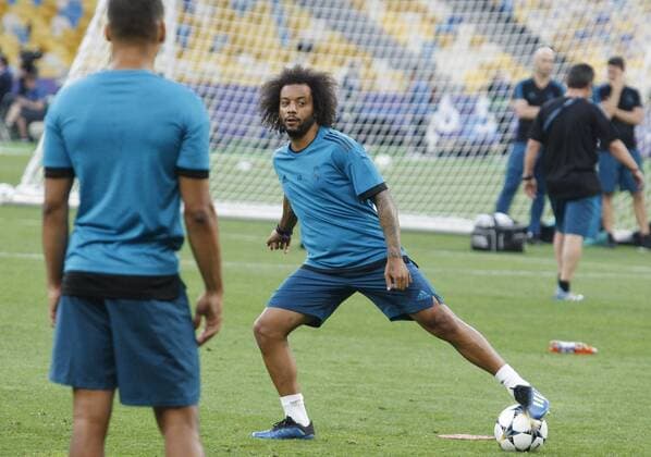 May 25, 2018 - Kiev, Ukraine - Real Madrid s MARCELO attends a a training session at the NSC Olimpiyskiy stadium in Kiev, Ukraine, on 25 May 2018. Real Madrid will face Liverpool FC in the UEFA Champions League final at the NSC Olimpiyskiy stadium in Kiev on 26 May 2018. Real Madrid vs Liverpool FC - ZUMAg194 20180525_zap_g194_028 Copyright: xSergxGlovnyx