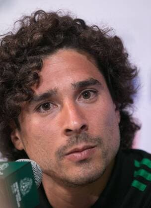 May 25, 2018 - Los Angeles, California, U.S - Goalie, Guillermo Ochoa of Mexico s World Cup squad responds to questions from journalists during Mexico Media Day on Friday May 25, 2018 in Beverly Hills, California ahead a pre-World Cup soccer friendly against Wales in Pasadena on May 28. Mexico Soccer Team Media Day - ZUMAp124 20180525_zaa_p124_505 Copyright: xJavierxRojasx