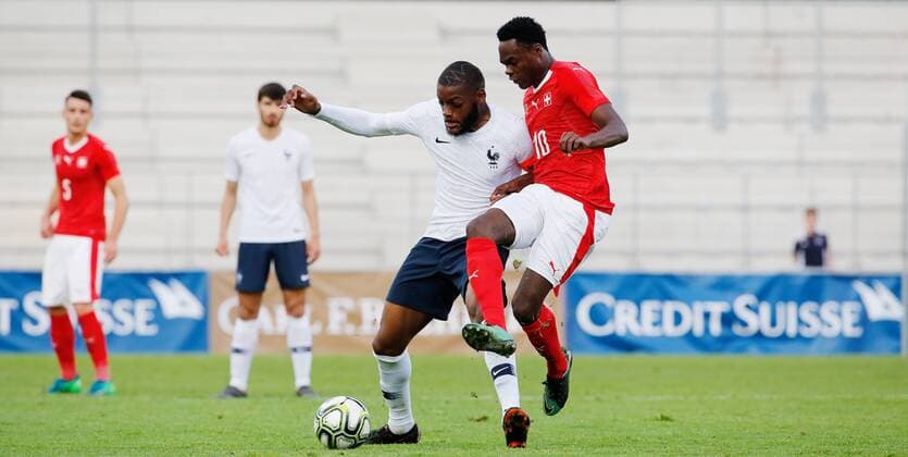 25.05.2018 Tissot Arena Biel , SCHWEIZ , Fussball Länderspiel U21 U 21 Schweiz - Frankreich Olivier Ntcham (li,Frankreich U21) gegen Dimitri Oberlin (Schweiz U21)