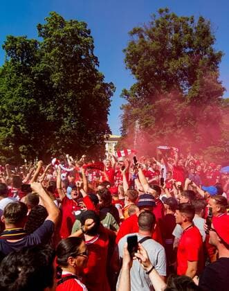 180526 Fans of Liverpool ahead of the UEFA Champions League final between Real Madrid and Liverpool on May 26, 2018 in Kyiv. Photo: Vegard Wivestad Gr¿tt BILDBYRN kod VG 170178 Copyright: VEGARDxWIVESTADxGR¯TT BB180526BB179