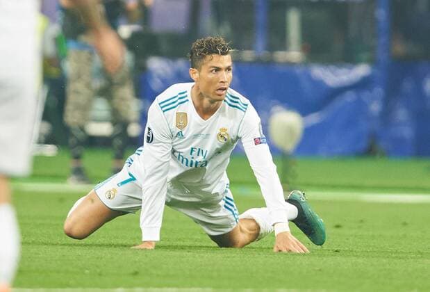 Fußball, CL Finale, Real Madrid - FC Liverpool Cristiano RONALDO, Real Madrid 7 Emotionen, enttaeuscht, Enttaeuschung, Frust, frustriert, verzweifelt, Verzweiflung, Trauer, traurig, am Boden liegend, REAL MADRID - FC LIVERPOOL Fussball UEFA Champions League, Finale, Kiew, Ukraine, May 26, 2018 CL Season 2017 2018