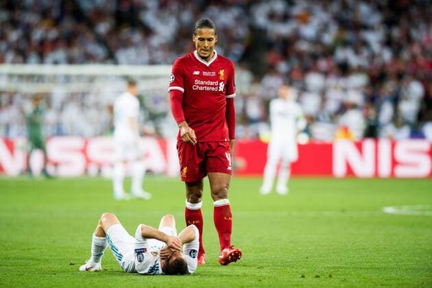 Fußball, CL Finale, Real Madrid - FC Liverpool 180526 Dani Carvajal of Real Madrid and Virgil Van Dijk of Liverpool during the UEFA Champions League final between Real Madrid and Liverpool on May 26, 2018 in Kyiv. Photo: Vegard Wivestad Grott BILDBYRAN kod VG 170178 Copyright: VEGARDxWIVESTADxGRoTT BB180526ZE008