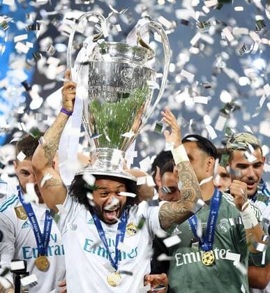 Fußball, Real Madrid gewinnt Champions League 2018.05.26 Kijow Kiev Pilka nozna Liga Mistrzow Final Sezon 2017 2018 Real Madryt - Liverpool FC N z Radosc Realu po zdobyciu pucharu Ligi Mistrzow feta podium Celebrates victory after UEFA Champions League final Foto Rafal Oleksiewicz PressFocus 2018.05.26 Kijow Kiev Football Champions League Final Season 2017 2018 Radosc Realu po zdobyciu pucharu Ligi Mistrzow feta podium Celebrates victory after UEFA Champions League final Credit: Rafal Oleksiewicz PressFocus NEWSPIX.PL --- Newspix.pl  20180526PF_RO0160