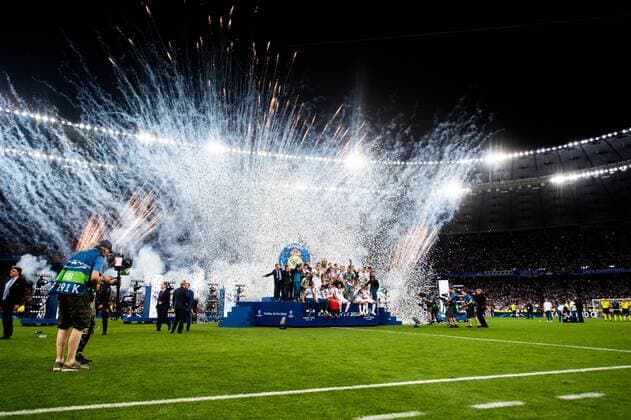 180526 Players of Real Madrid celebrate after the UEFA Champions League final between Real Madrid and Liverpool on May 26, 2018 in Kyiv. Photo: Vegard Wivestad Grott BILDBYRAN kod VG 170178 Copyright: VEGARDxWIVESTADxGRoTT BB180526ZU038