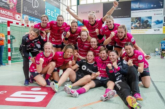 Jubel bei Metzingen (TUS Metzingen) Handball, BL, Frauen, TusSies Metzingen - Buxtehuder SV, 26.05.18 Metzingen Copyright: xEibner-Pressefoto SCHMIDTx EP_MST