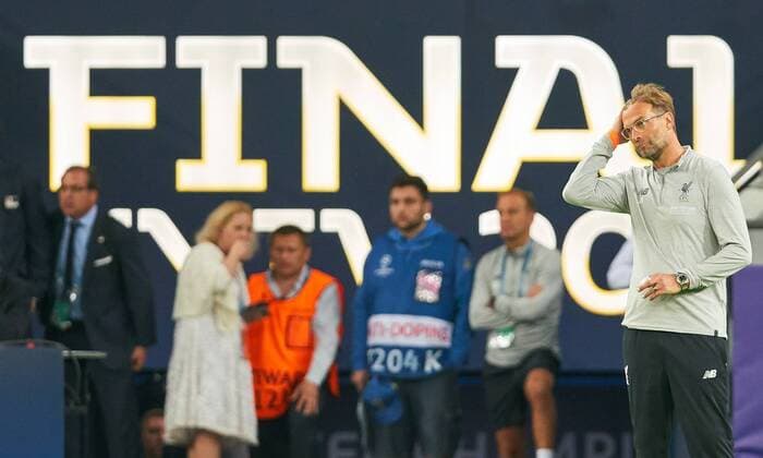 Juergen KLOPP, Trainer Liverpool , Emotionen, enttaeuscht, Enttaeuschung, Frust, frustriert, Trauer ,traurig, verzweifelt, Verzweiflung Halbfigur , Aktion, Einzelbild, Einzelaktion REAL MADRID - FC LIVERPOOL 3-1 Fussball UEFA Champions League, Finale, Kiew, Ukraine, May 26, 2018 CL Saison 2017 2018