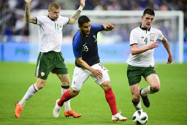 Nabil Fekir (Fra) vs James McClean (Eire) Declan Rice (Eire) FOOTBALL : echauffement - France vs Eire - Match Amical - 28 05 2018 JBAutissier Panoramic 