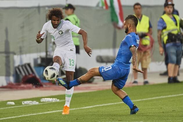 Football International Friendly Länderspiel match Italy vs. Saudi Arabia. St. Gallen, Switzerland St. Gallen, Switzerland. 28th May 2018. Yasir Alshahrani and Lorenzo Insigne during the football World Cup 2018 preparation match Italy vs. Saudi Arabia in St. Gallen. The national team Nationalteam from Saudi Arabia is using the game to prepare for the 2018 FIFA World Cup WM Weltmeisterschaft Fussball final tournament in Russia while Italy did not qualify for the World Cup finals.