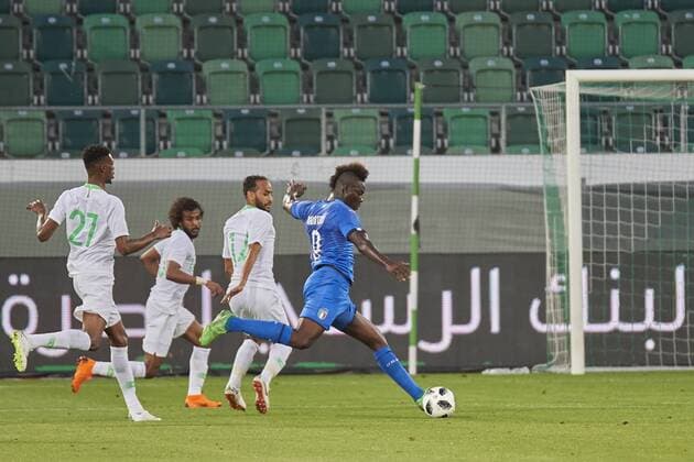 Football International Friendly Länderspiel match Italy vs. Saudi Arabia. St. Gallen, Switzerland St. Gallen, Switzerland. 28th May 2018. Mario Balotelli during the football World Cup 2018 preparation match Italy vs. Saudi Arabia in St. Gallen. The national team Nationalteam from Saudi Arabia is using the game to prepare for the 2018 FIFA World Cup WM Weltmeisterschaft Fussball final tournament in Russia while Italy did not qualify for the World Cup finals.