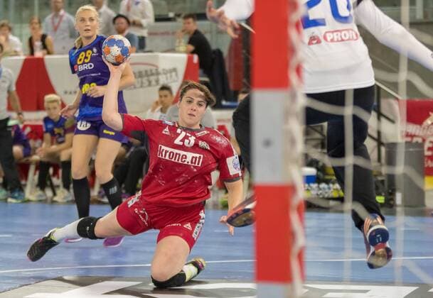 31.05.2018, Tiroler Wasserkraft Arena, Innsbruck, AUT, EHF EM Qualifikation, Frauen, Oesterreich vs Rumaenien im Bild v.l.: Josefine Huber (AUT) during EHF Womens European Championship EM Europameisterschaft Qualification match between Austria an Romania, at the Tiroler Wasserkraft Arena in Innsbruck, Austria on 2018 05 31. Innsbruck