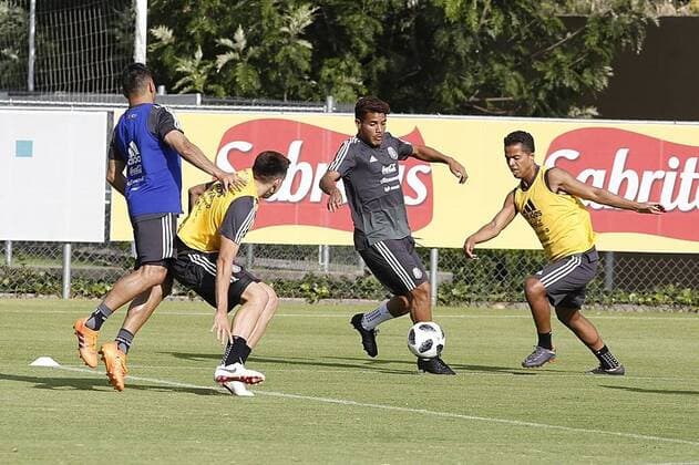 June 1, 2018 - EUM20180601DEP18.JPG.CIUDAD DE MEXICO. SoccerFutbol-Seleccion Mexicana.- 1 de junio de 2018. Aspectos del entrenamiento de la Seleccion Mexicana en el Centro de Alto Rendimiento, previo al encuentro amistoso de este sabado contra la seleccion de Escocia, en el Estadio Azteca, juego de despedida de la escuadra mexicana en tierras aztecas previo al Mundial de Rusia 2018. Foto: Agencia EL UNIVERSALAgustin SalinasEELG Latin News: June 1, 2018 Copyright: xElxUniversalx