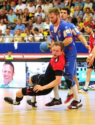 BAU 02.06.2018 Bietigheim Handball SG BBM Bietigheim vs. HBW Balingen-Weilstetten, v.l. Patrick Rentschler (BBM), Christoph Foth (Balingen)