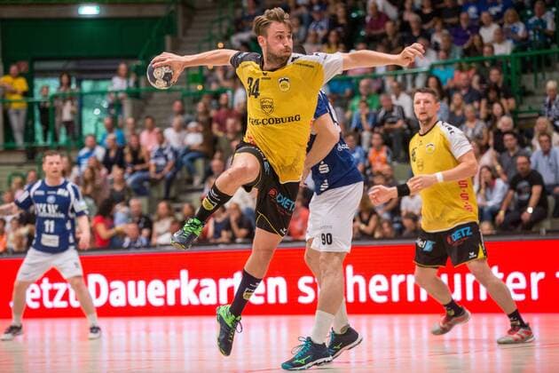 Tobias Varvne ( 34, HSC Coburg 2000) beim Wurf Bergischer HC vs. HSC Coburg 2000, Handball, 2. Handball Bundesliga, 02.06.18 Wuppertal NRW Deutschland Uni-Halle
