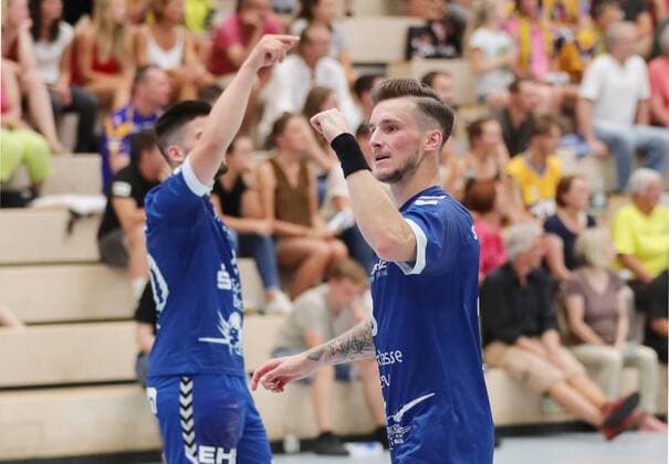 2. Handball Bundesliga HSG Konstanz - Dessau-Rosslauer HV 06 31:26. Rechts MAREK VANCO (DES) und JONAS HOENICKE (DES) 2. Handball Bundesliga HSG Konstanz - Dessau-Rosslauer HV 06 Konstanz Copyright: xEIBNER PeterxPisax EP_EER