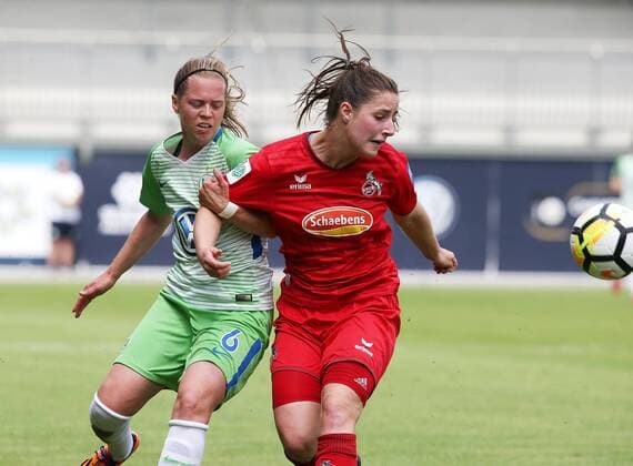 Katharina Baunach (VfL Wolfsburg), Karoline Kohr (1. FC Koeln)