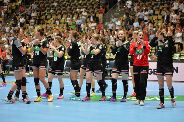 06.06.2018, xemx, Handball Damen Testspiel, Deutschland - Polen, emspor, Schlussjubel, die Spielerinen feiern ihren Sieg Muenchen