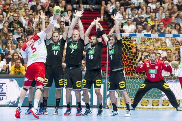 GER, Handball Laenderpiel Herren, Deutschland vs Norwegen 06.06.2018, Olympiahalle , Muenchen, GER, Handball Laenderpiel Herren, Deutschland vs Norwegen, im Bild Sander Sagosen (Norwegen 5) prueft Steffen Weinhold (Deutschland 17) Pattrick Winceck (Deutschland 7) Tim Kneule (Deutschland 18) Uwe Gensheimer (Deutschland 3) Andreas Wolff (Deutschland 33)