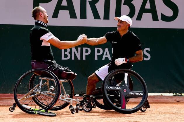 joie de Stephane Houdet (Fra) Nicolas Peifer - Finale Double Homme Wheelchair TENNIS : Internationaux de France de Roland Garros 2018 - Finale Double Hommes Fauteuil - Paris - 09 06 2018 JBAutissier Panoramic 