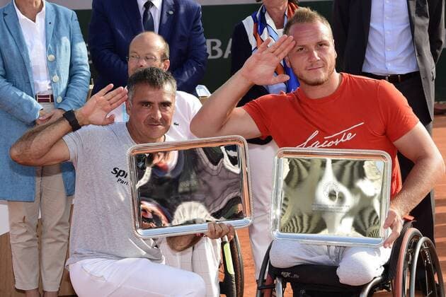 Stephane Houdet (Fra) Nicolas Peifer - Finale Double Homme Wheelchair avec le trophee TENNIS : Internationaux de France de Roland Garros 2018 - Finale double fauteuil homme - Paris - 09 06 2018 JBAutissier Panoramic 