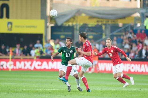 WM 2018, Testspiel, Dänemark - Mexiko Mexico s Giovani Dos Santos (L) controls the ball during the International Friendly Länderspiel soccer match between Denmark and Mexico in Brondby, Denmark, 09 June 2018. Denmark vs Mexico !ACHTUNG: NUR REDAKTIONELLE NUTZUNG!  Copyright: xRicardoxRamírezx COP 20180610-636641863018324352