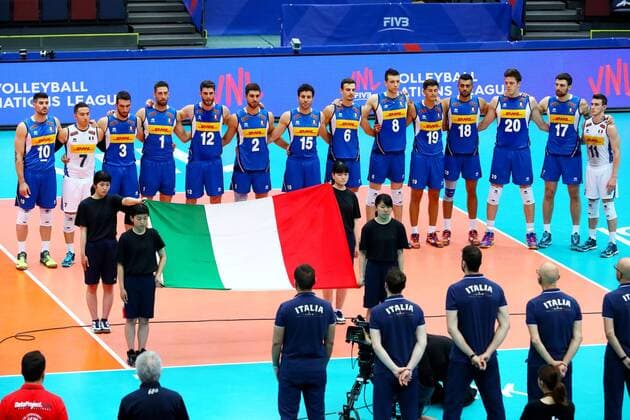 Italy team group Mannschaftsbild Totale (ITA), JUNE 9, 2018 - Volleyball : FIVB Volleyball Nations League 2018 Men s Osaka between Bulgaria 1-3 Italy at Maruzen Intec Arena Osaka in Osaka, Japan. NOxTHIRDxPARTYxSALES.  (79786127)