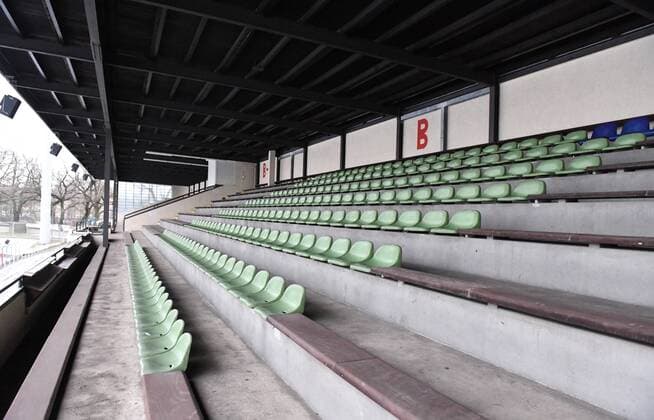Fussball, Herren, Saison 2017 2018, NOFV-Oberliga Nord, Tennis Borussia, Tribüne im Mommsenstadion, , 11.12. 2017 2017, Copyright: xMatthiasxKochx