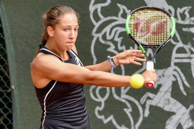 GER, ITF Womens Circuit, 6. ITF- Bredeney Ladies Open 2018 vom 11.-16. Juni, im Bild 11.06.2018, Verein Tennisclub Bredeney e.V. Essen ITF Womens Circuit, 6. ITF- Bredeney Ladies Open 2018 vom 11.-16. Juni, im Bild , im Bild Karen Barittza (DEN) beim Rückhandschlag
