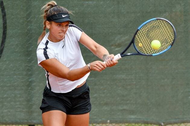 GER, ITF Womens Circuit, 6. ITF- Bredeney Ladies Open 2018 vom 11.-16. Juni, im Bild 11.06.2018, Verein Tennisclub Bredeney e.V. Essen GER, ITF Womens Circuit, 6. ITF- Bredeney Ladies Open 2018 vom 11.-16. Juni, im Bild Dasha Ivanova (USA) beim Rückhandschlag