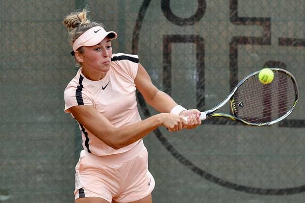 GER, ITF Womens Circuit, 6. ITF- Bredeney Ladies Open 2018 vom 11.-16. Juni, im Bild 11.06.2018, Verein Tennisclub Bredeney e.V. Essen GER, ITF Womens Circuit, 6. ITF- Bredeney Ladies Open 2018 vom 11.-16. Juni, im Bild Anastasia Detiuc (CZE) beim Rückhandschlag
