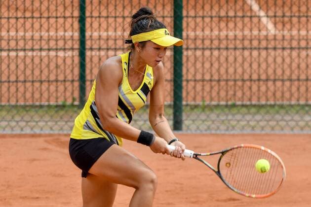 GER, ITF Womens Circuit, 6. ITF- Bredeney Ladies Open 2018 vom 11.-16. Juni, im Bild 11.06.2018, Verein Tennisclub Bredeney e.V. Essen GER, ITF Womens Circuit, 6. ITF- Bredeney Ladies Open 2018 vom 11.-16. Juni, im Bild Nathaly Kurata (BRA) beim Rückhandschlag