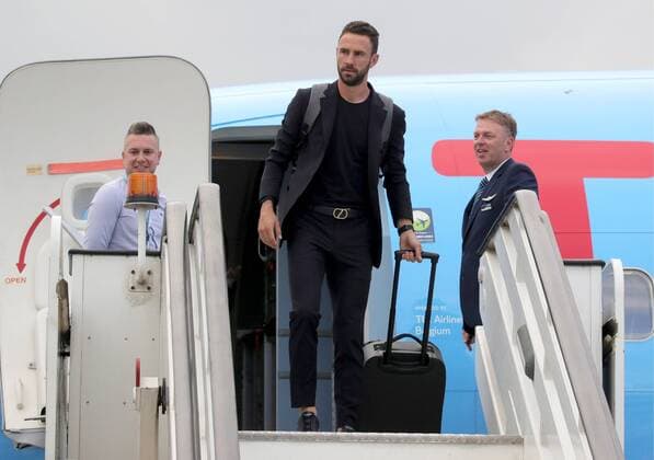 MOSCOW REGION, RUSSIA - JUNE 11, 2018: Mexican football player Miguel Layun (C) disembarks from an airliner as Mexico s national football team arrives at Sheremetyevo International Airport, ahead of FIFA World Cup WM Weltmeisterschaft Fussball Russia 2018. Sergei Bobylev TASS  TS0838E0