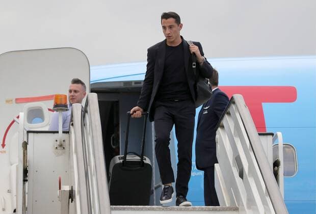 MOSCOW REGION, RUSSIA - JUNE 11, 2018: Mexican football player, the national team Nationalteam s captain Andres Guardado disembarks from an airliner as Mexico s national football team arrives at Sheremetyevo International Airport, ahead of FIFA World Cup WM Weltmeisterschaft Fussball Russia 2018. Sergei Bobylev TASS  TS0838DC