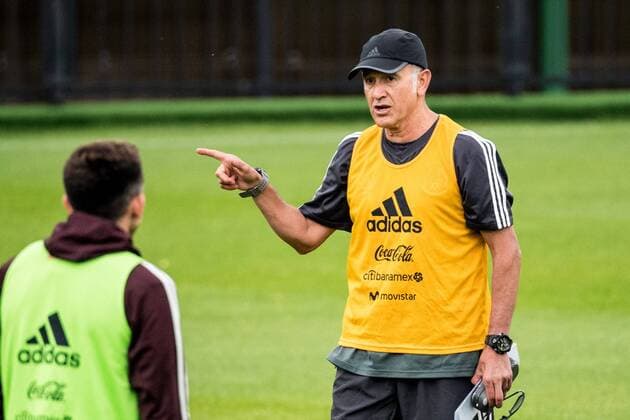 180612 Juan Carlos Osorio, coach of Mexico during a practice session ahead of the 2018 FIFA World Cup WM Weltmeisterschaft Fussball on June 12, 2018 in Moscow. Photo: Petter Arvidson BILDBYRN kod PA 92060 Copyright: PETTERxARVIDSON BB180612PA048