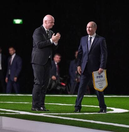 Fussball, Herren, Saison 2017 18, Ein Tag vor Beginn der Weltmeisterschaft in Russland, 68. FIFA-Kongress im Moskauer Expocenter, v. l. FIFA-Präsident Gianni Infantino , Russland Präsident Wladimir Putin, 13.06. 2018, Copyright: xMatthiasxKochx