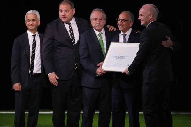 WM 2018, FIFA Kongress in Moskau, WM-Vergabe 2026 June 13, 2018 - EUM20180613DEP16.JPG.MOSCÃö, Rusia., SoccerFutbol-Mundial 2026.- Este 13 de junio de 2018, se da a conocer en el 68 Congreso de la FIFA, que Estados Unidos, Mexico y Canada seran la sede del Mundial 2026. Foto: Agencia EL UNIVERSALLuis CortesMAR. Latin News: June 13, 2018  - ZUMAu78_ 20180613_zaf_u78_525 Copyright: xElxUniversalx