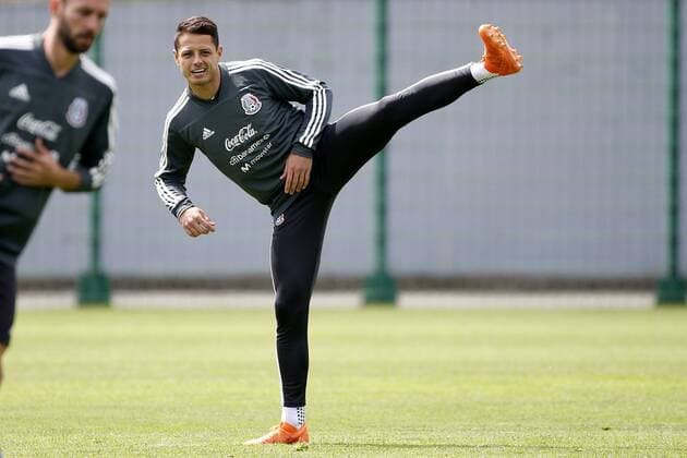 Futbol, entrenamiento de la seleccion mexicana Copa Mundial de Rusia 2018 El jugador de Mexico Javier Hernandez es fotografiados durante el entrenamiento matutino realizado en el complejo deportivo del club Dynamo en Moscu, Rusia. 14 06 2018 Andres Pina Photosport Football, Mexico training session World Cup Russia 2018 Mexico s player Javier Hernandez is pictured during the morning training session held at the Dynamo center in Moscow, Russia. 14 06 2018 Andres Pina Photosport Entrenamiento de la seleccion mexicana, mundial de Rusia 2018 
