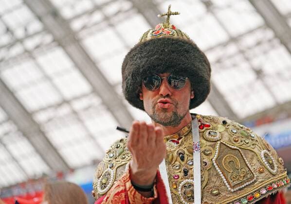 WM 2018, Fans Russia- Saudi Arabia, Soccer, Moscow, June 14, 2018 RUSSIA - SAUDI ARABIA Fan with traditional orthodox priest costume and furhat FIFA World Cup WM Weltmeisterschaft Fussball 2018 RUSSIA opening match, Season 2018 2019, June 14, 2018 Luzhniki Stadium in Moscow, Russia. Photo: MAGICS Peter Schatz *** RUSSIA SAUDI ARABIA FIFA WORLD CUP 2018 RUSSIA Opening match Season 2018 2019 June 14 2018 Luzhniki Stadium in Moscow Russia Photo MAGICS Peter Schatz