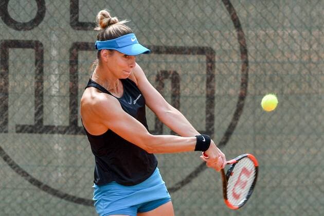 GER, ITF Womens Circuit, 6. ITF- Bredeney Ladies Open 2018 vom 11.-16. Juni 16.06.2018, Verein: Tennisclub Bredeney e.V. Essen (5037) Zeißbogen 29, 45133 Essen , Essen, GER, ITF Womens Circuit, 6. ITF- Bredeney Ladies Open 2018 vom 11.-16. Juni , im Bild Mandy Minella (LUX) beim Rückhandschlag