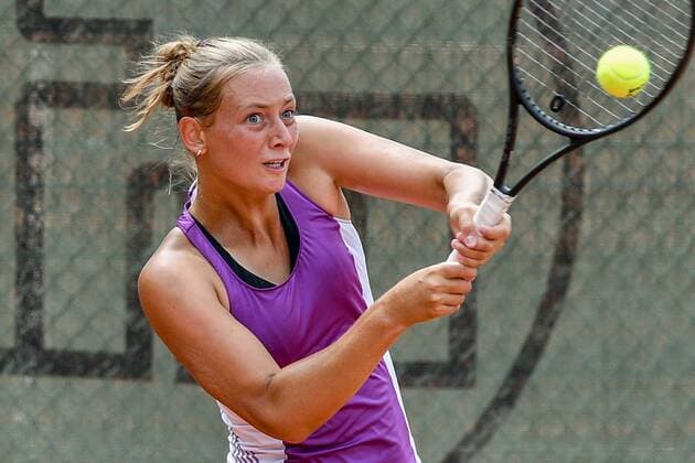 GER, ITF Womens Circuit, 6. ITF- Bredeney Ladies Open 2018 vom 11.-16. Juni 16.06.2018, Verein: Tennisclub Bredeney e.V. Essen (5037) Zeißbogen 29, 45133 Essen , Essen, GER, ITF Womens Circuit, 6. ITF- Bredeney Ladies Open 2018 vom 11.-16. Juni , im Bild Cindy BURGER (NED) beim Rückhandschlag