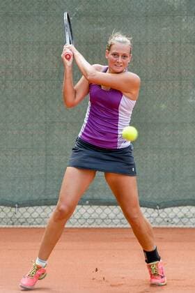 GER, ITF Womens Circuit, 6. ITF- Bredeney Ladies Open 2018 vom 11.-16. Juni 16.06.2018, Verein: Tennisclub Bredeney e.V. Essen (5037) Zeißbogen 29, 45133 Essen , Essen, GER, ITF Womens Circuit, 6. ITF- Bredeney Ladies Open 2018 vom 11.-16. Juni , im Bild Cindy BURGER (NED) beim Rückhandschlag