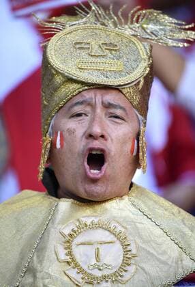 WM 2018, Fans (180616) -- SARANSK, June 16, 2018 -- A fan of Peru is seen before a group C match between Peru and Denmark at the 2018 FIFA World Cup WM Weltmeisterschaft Fussball in Saransk, Russia, June 16, 2018. ) (SP)RUSSIA-SARANSK-2018 WORLD CUP-GROUP C-PERU VS DENMARK LuixSiuxWai 