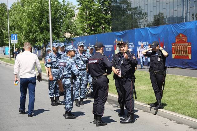 WM 2018, Deutschland - Mexiko, Sicherheitsmaßnahmen Polizei und Militär bewachen die Stadien bei der Fußball Weltmeisterschaft - 17.06.2018: Deutschland vs. Mexico, Luzhniki Stadium Moskau