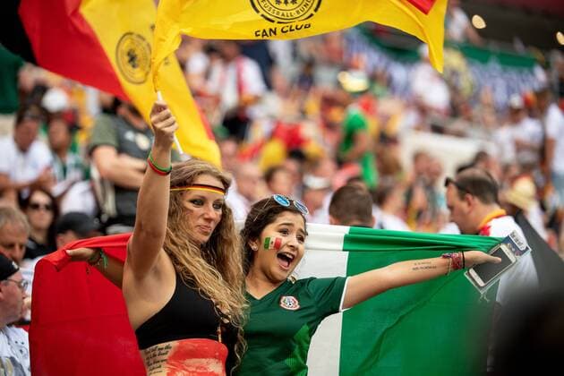 180617 Fans of Germany and of Mexico before the FIFA World Cup WM Weltmeisterschaft Fussball group stage match between Germany and Mexico on June 17, 2018 in Moscow. Photo: Petter Arvidson BILDBYRAN kod PA 92069 Copyright: PETTERxARVIDSON BB180617PA025