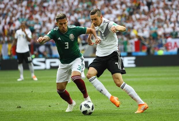 Julian Draxler (Deutschland, Germany) gegen Carlos Salcedo (Mexiko, Mexico) - 17.06.2018: Deutschland vs. Mexico, Luschniki Stadium Moskau
