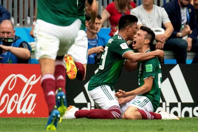 180617 Hirving Lozano of Mexico celebrates with his teammates after scoring 0-1 during the FIFA World Cup WM Weltmeisterschaft Fussball group stage match between Germany and Mexico on June 17, 2018 in Moscow. Photo: Petter Arvidson BILDBYRAN kod PA 92069 Copyright: PETTERxARVIDSON BB180617PA056